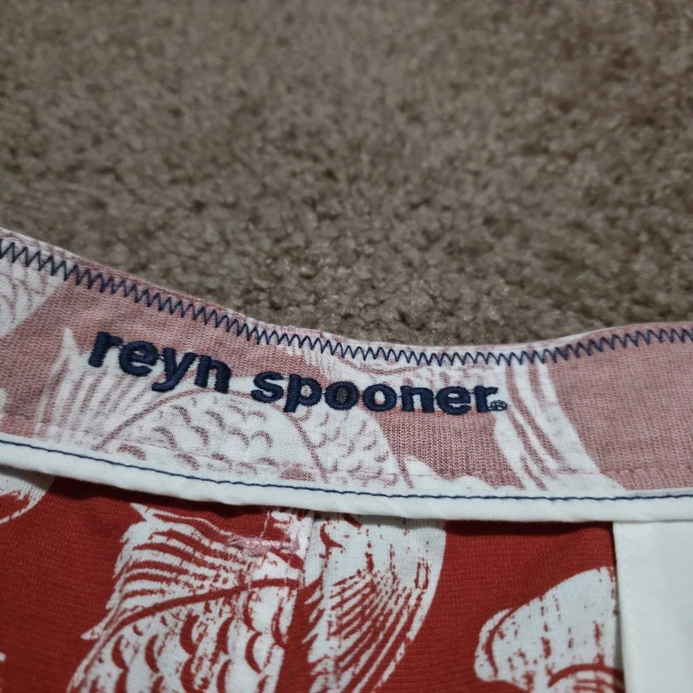 Reyn Spooner Shorts Mens 40 Hawaiian Fish Floral Print Casual Aloha Summer